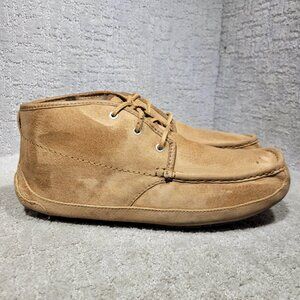UGG Lyle Men's Size 11 US Chestnut Suede Wool Lined Chukka Boots 1003526